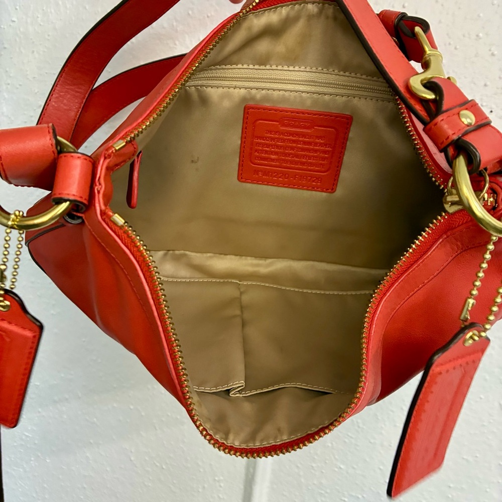 Coach Park Leather East/West Duffle in the color Persimmon - Picture 6 of 9